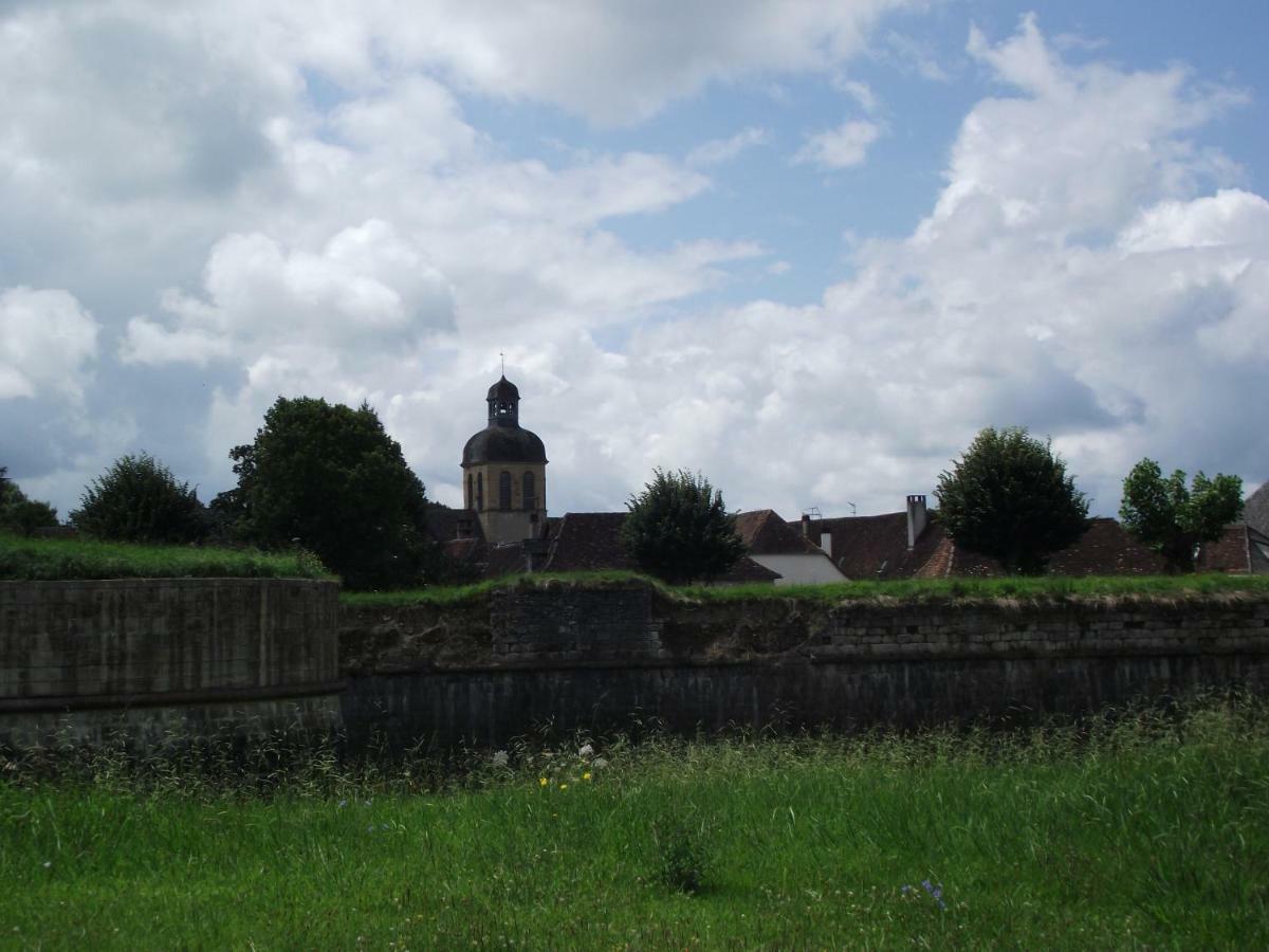 Le Gite Du Poisson Roy Navarrenx Exterior photo